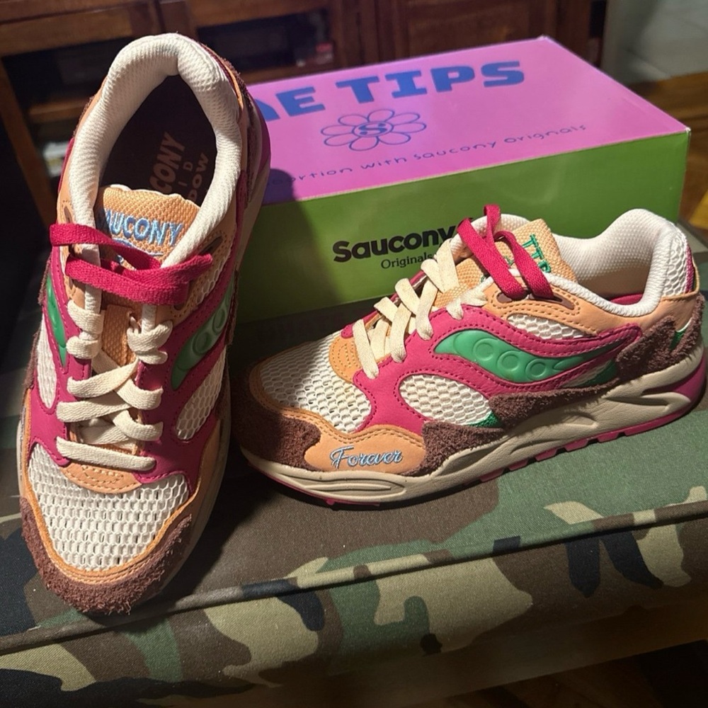 JAE TIPS Grid Shadow 2 Saucony